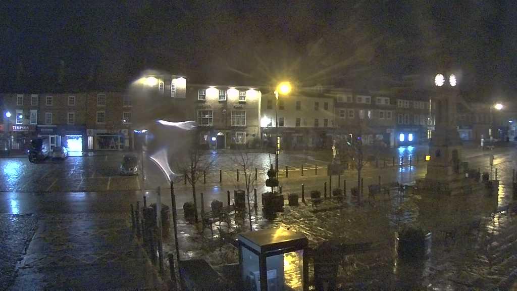 Thirsk webcam overlooking the Market Place